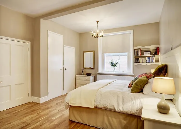 Ludwick Apartment