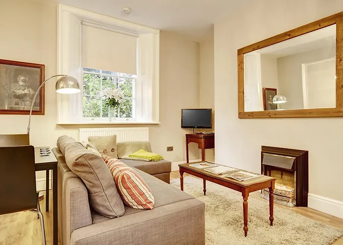 Ludwick Apartment